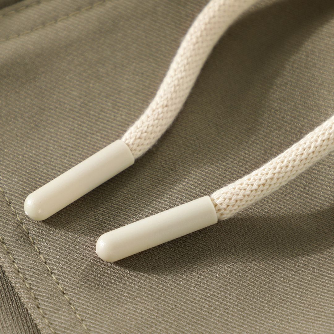 Trenchcoat Damen mit Kapuze – Hüftlang & stylisch für den Herbst