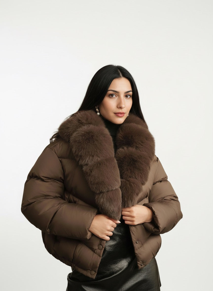 Damen Steppjacke Kaffeebraun mit üppigem Kunstfellkragen