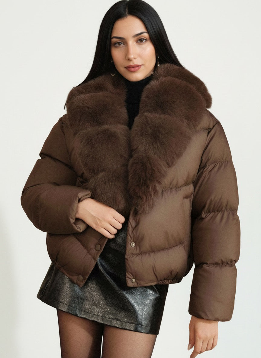 Damen Steppjacke Kaffeebraun mit üppigem Kunstfellkragen