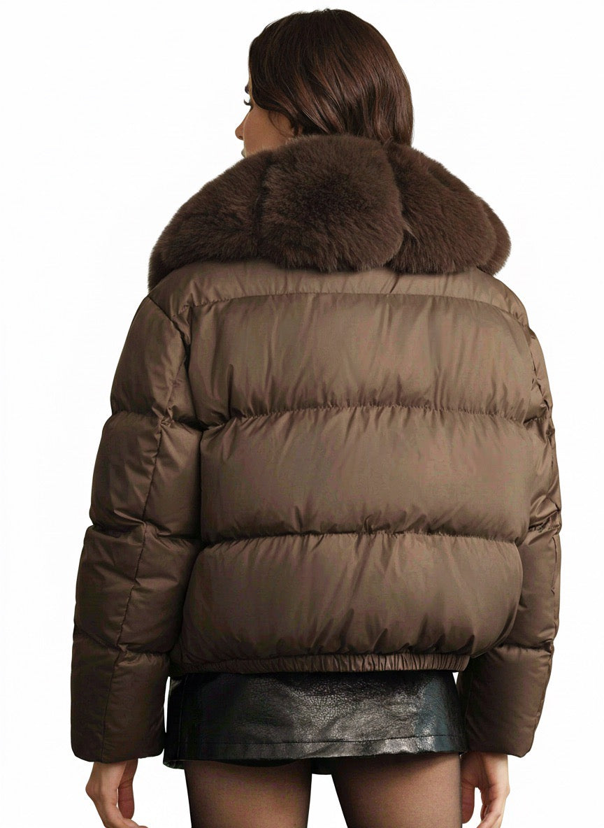 Damen Steppjacke Kaffeebraun mit üppigem Kunstfellkragen